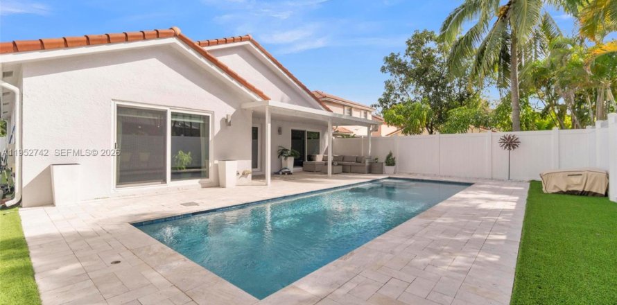 Villa ou maison à Margate, Floride 3 chambres, 154.4 m2 № 2008467