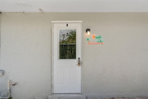 Apartment in North Port, Florida 1 bedroom, 34.84 sq.m. № 2237520 - photo 2