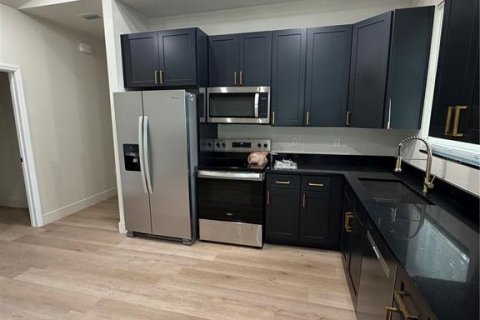 House in Kissimmee, Florida 3 bedrooms, 123.56 sq.m. № 2391497 - photo 2