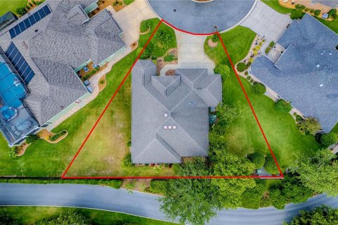 House in The Villages, Florida 3 bedrooms, 190.45 sq.m. № 1849527 - photo 3