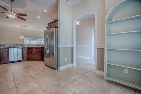 House in The Villages, Florida 3 bedrooms, 190.45 sq.m. № 1849527 - photo 9