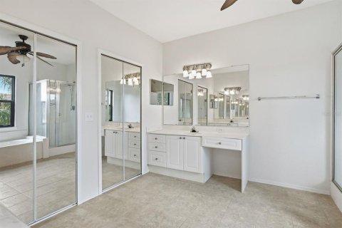 Condo in Clearwater, Florida, 3 bedrooms  № 2384411 - photo 15