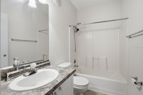 Condo in Clearwater, Florida, 3 bedrooms  № 2384411 - photo 23