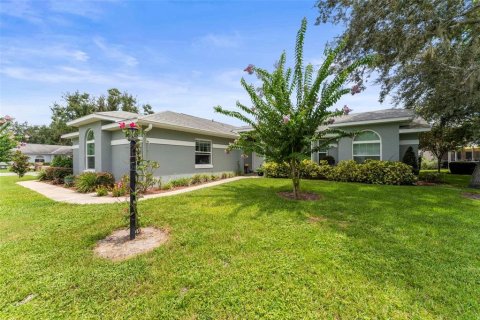 House in Leesburg, Florida 2 bedrooms, 138.98 sq.m. № 1838803 - photo 1