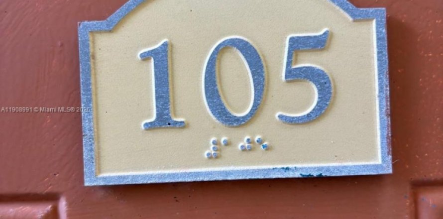 Condominio en Tamarac, Florida, 2 dormitorios  № 1975663