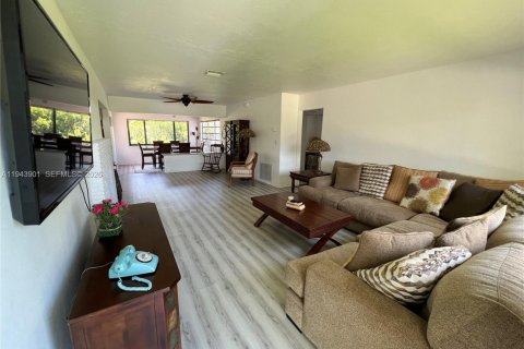 Casa en venta en Hollywood, Florida, 2 dormitorios, 112.04 m2 № 2152808 - foto 8