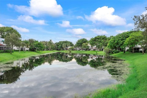 Casa en alquiler en Deerfield Beach, Florida, 1 dormitorio, 104.24 m2 № 2025255 - foto 24