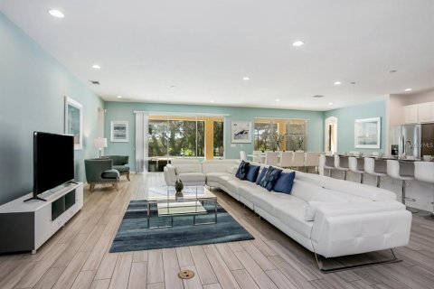 House in Davenport, Florida 14 bedrooms, 578.13 sq.m. № 1766183 - photo 9