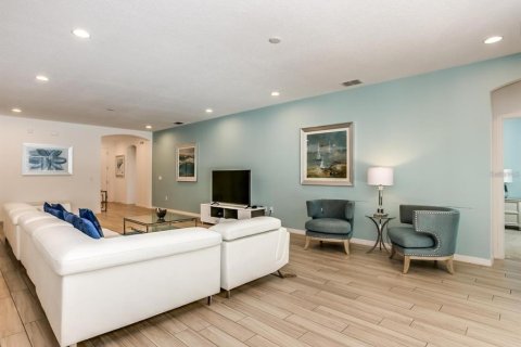 House in Davenport, Florida 14 bedrooms, 578.13 sq.m. № 1766183 - photo 7