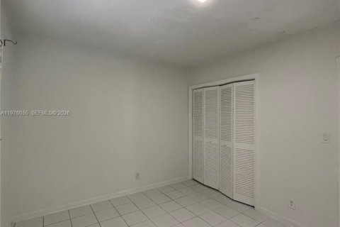 Condominio en alquiler en Miami, Florida, 2 dormitorios, 95.22 m2 № 2040251 - foto 12