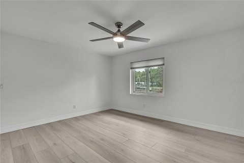 House in Homosassa, Florida 3 bedrooms, 163.32 sq.m. № 1769377 - photo 17