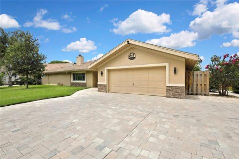 House in Homosassa, Florida 3 bedrooms, 163.32 sq.m. № 1769377 - photo 2