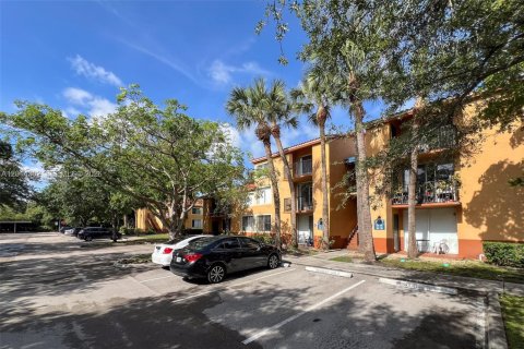 Copropriété à louer à Plantation, Floride: 1 chambre, 68.19 m2 № 2076409 - photo 2