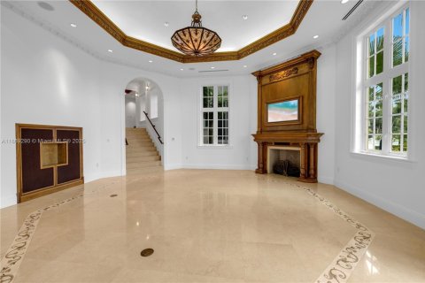 Casa en venta en Coral Gables, Florida, 5 dormitorios, 601.64 m2 № 1978305 - foto 11