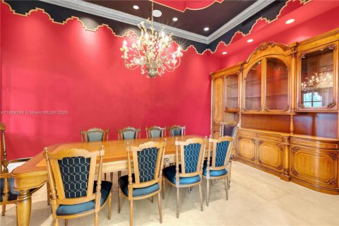 Casa en venta en Coral Gables, Florida, 5 dormitorios, 601.64 m2 № 1978305 - foto 5