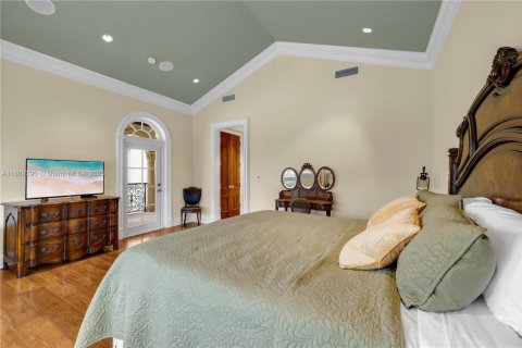 Casa en venta en Coral Gables, Florida, 5 dormitorios, 601.64 m2 № 1978305 - foto 19
