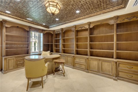 Casa en venta en Coral Gables, Florida, 5 dormitorios, 601.64 m2 № 1978305 - foto 16