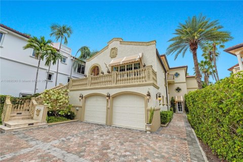Casa en venta en Coral Gables, Florida, 5 dormitorios, 601.64 m2 № 1978305 - foto 1