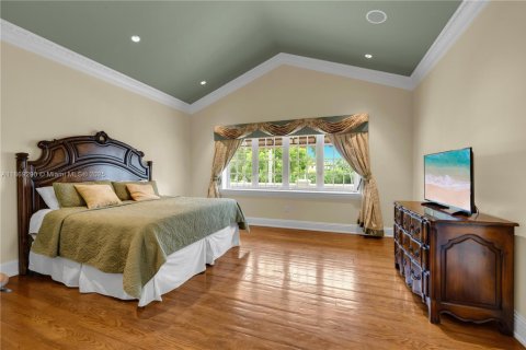 Casa en venta en Coral Gables, Florida, 5 dormitorios, 601.64 m2 № 1978305 - foto 18