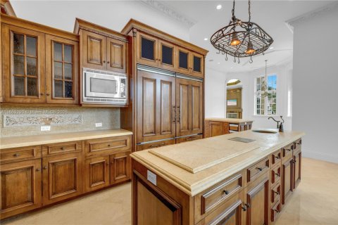 Casa en venta en Coral Gables, Florida, 5 dormitorios, 601.64 m2 № 1978305 - foto 22