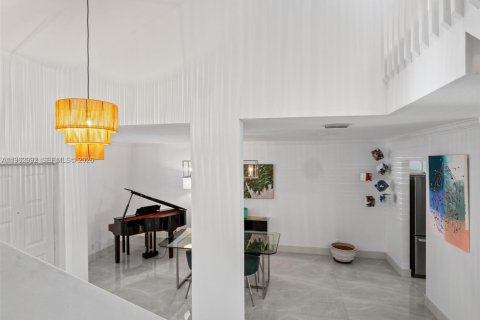 Touwnhouse à vendre à Coconut Creek, Floride: 2 chambres, 146.79 m2 № 2025354 - photo 11