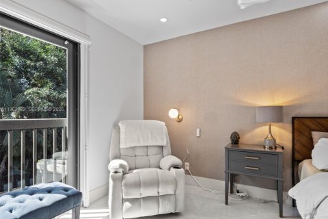 Touwnhouse à vendre à Coconut Creek, Floride: 2 chambres, 146.79 m2 № 2025354 - photo 17