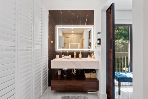 Touwnhouse à vendre à Coconut Creek, Floride: 2 chambres, 146.79 m2 № 2025354 - photo 18