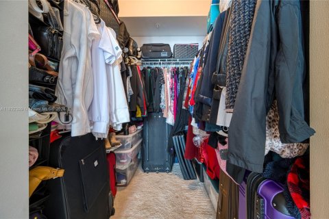 Condominio en venta en Hallandale Beach, Florida, 2 dormitorios, 97.73 m2 № 1937827 - foto 23