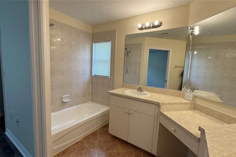 Villa ou maison à louer à North Port, Floride: 3 chambres, 129.6 m2 № 1873001 - photo 11