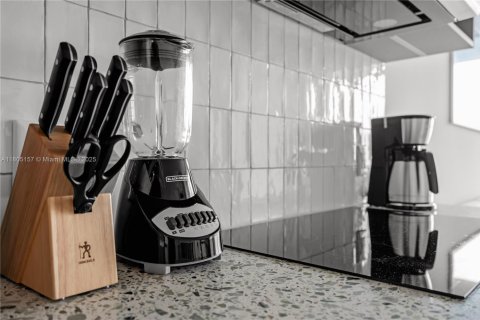 Снять в аренду кондоминиум в Майами, Флорида 1 спальня, 54.63м2, № 2088751 - фото 8