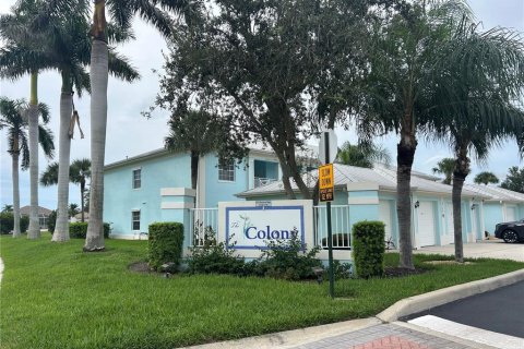 Condominio en alquiler en North Port, Florida, 2 dormitorios, 108.51 m2 № 1908490 - foto 3