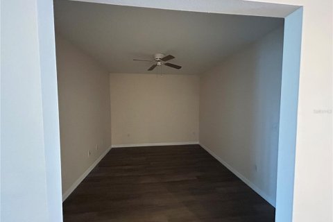 Condominio en alquiler en North Port, Florida, 2 dormitorios, 108.51 m2 № 1908490 - foto 18