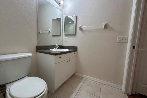Condominio en alquiler en North Port, Florida, 2 dormitorios, 108.51 m2 № 1908490 - foto 23