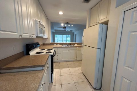 Condominio en alquiler en North Port, Florida, 2 dormitorios, 108.51 m2 № 1908490 - foto 11