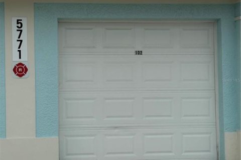 Condominio en alquiler en North Port, Florida, 2 dormitorios, 108.51 m2 № 1908490 - foto 7