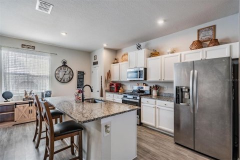 Touwnhouse à vendre à Odessa, Floride: 3 chambres, 146.97 m2 № 2098525 - photo 3