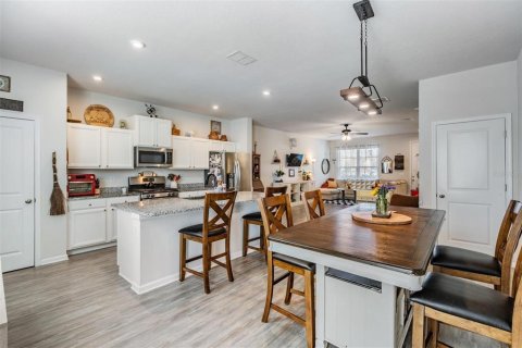 Touwnhouse à vendre à Odessa, Floride: 3 chambres, 146.97 m2 № 2098525 - photo 5