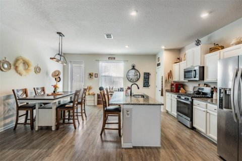 Touwnhouse à vendre à Odessa, Floride: 3 chambres, 146.97 m2 № 2098525 - photo 4