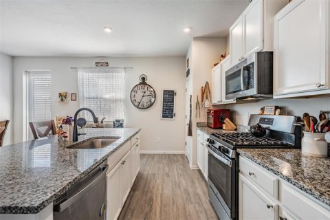 Touwnhouse à vendre à Odessa, Floride: 3 chambres, 146.97 m2 № 2098525 - photo 8