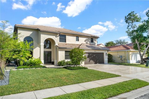 Casa en venta en Pembroke Pines, Florida, 5 dormitorios, 289.2 m2 № 1963766 - foto 2