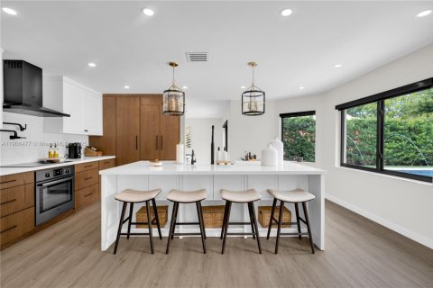 Casa en venta en Pembroke Pines, Florida, 5 dormitorios, 289.2 m2 № 1963766 - foto 20