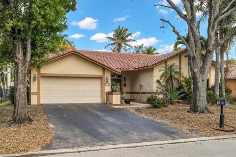 Villa ou maison à vendre à Coral Springs, Floride: 4 chambres, 232.53 m2 № 2263364 - photo 3