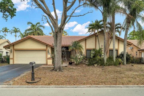 Villa ou maison à vendre à Coral Springs, Floride: 4 chambres, 232.53 m2 № 2263364 - photo 2
