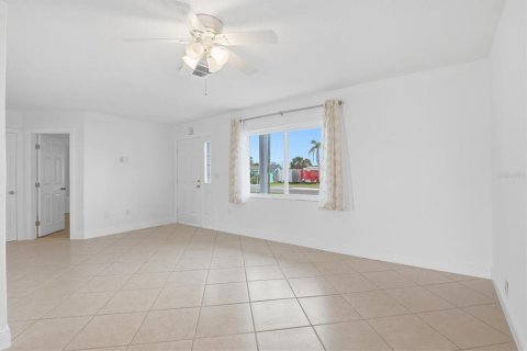 Villa ou maison à vendre à Hudson, Floride: 2 chambres, 118.08 m2 № 2209644 - photo 27