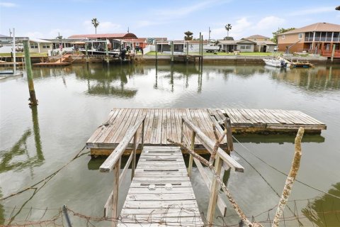 Villa ou maison à Hudson, Floride 2 chambres, 118.08 m2 № 2209644
