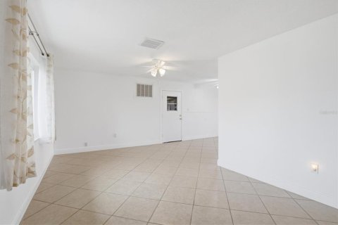 Villa ou maison à vendre à Hudson, Floride: 2 chambres, 118.08 m2 № 2209644 - photo 25