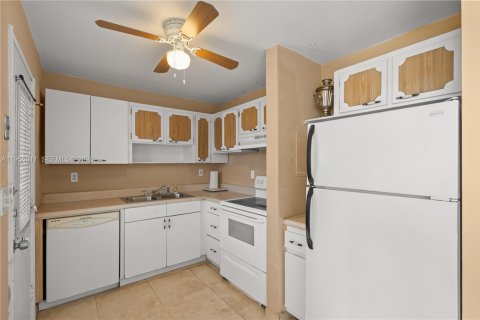 Снять в аренду кондоминиум в Авентура, Флорида 1 спальня, 71.35м2, № 2010168 - фото 6