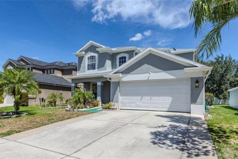 House in Casselberry, Florida 4 bedrooms, 232.35 sq.m. № 1883266 - photo 1