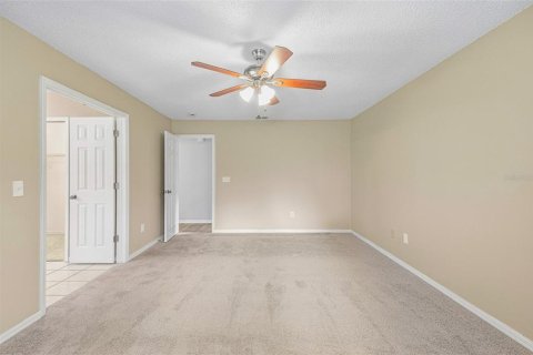 House in Tampa, Florida 4 bedrooms, 215.25 sq.m. № 2390973 - photo 30