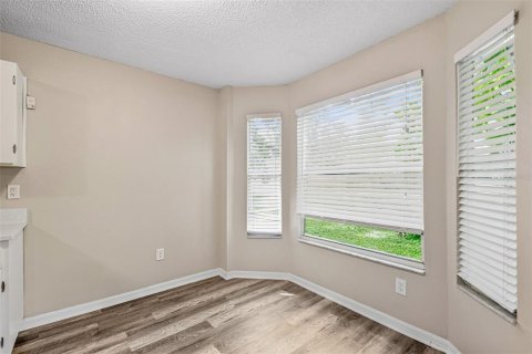 House in Tampa, Florida 4 bedrooms, 215.25 sq.m. № 2390973 - photo 23